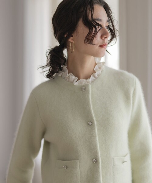 組曲(クミキョク)の「フラッフィーファーニット ジャケット(カーディガン/ボレロ・レディース・ブラック系/黄緑系/ブラウン系・5/6)」の6枚目の写真