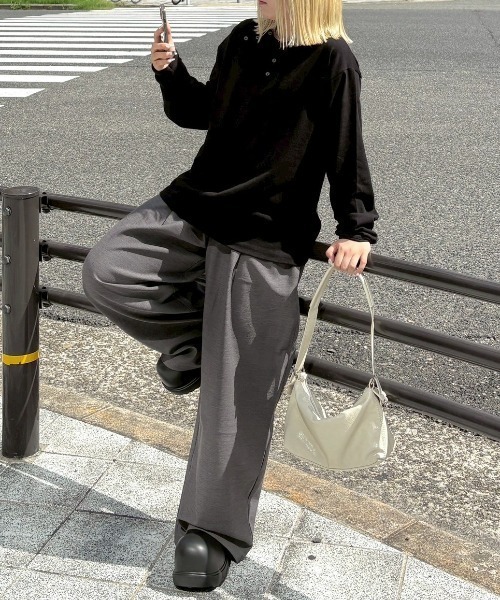 over tuck slacks 黒Sサイズ （chikashistu+） Chikashitsu +】over tuck slacks / 【チカシツプラス】オーバータック