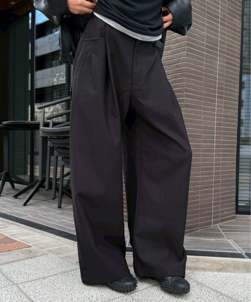 Chikashitsu +（チカシツプラス）の「【Chikashitsu +】over tuck slacks / 【チカシツプラス】オーバータックスラックス（スラックス・メンズ・ブラック/グレー・M/S/L）」の14枚目の写真