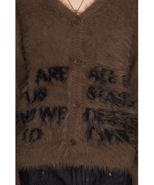 LAGUA GEM(ラグアジェム)の「LETTERING OVER KNIT カーディガン(カーディガン/ボレロ・レディース・ブラック/オフホワイト/ブラウン・FREE)」の10枚目の写真