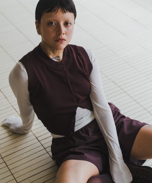 lit(リット)の「Hem Layered Knit Vest(ニット/セーター・レディース・ブラウン/ブラック/ライトベージュ・FREE)」の5枚目の写真