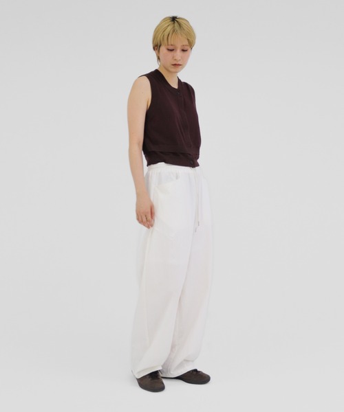 lit(リット)の「Hem Layered Knit Vest(ニット/セーター・レディース・ブラウン/ブラック/ライトベージュ・FREE)」の14枚目の写真