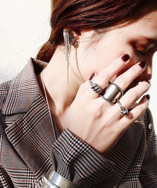 Soierie(ソワリー)の「ツイスト ラージ リング / Twist large ring(リング・レディース・シルバー・FREE)」の5枚目の写真
