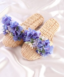 Salon de Lilas（サロンドリラ）の「紫陽花が可愛いガマサンダル（サンダル）」