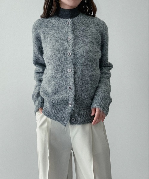 on:nue（オンニュ）の「【on:nue】ウール混シックカーディガン（カーディガン/ボレロ・レディース・グレー/アイボリー/テラコッタ・FREE）」の4枚目の写真