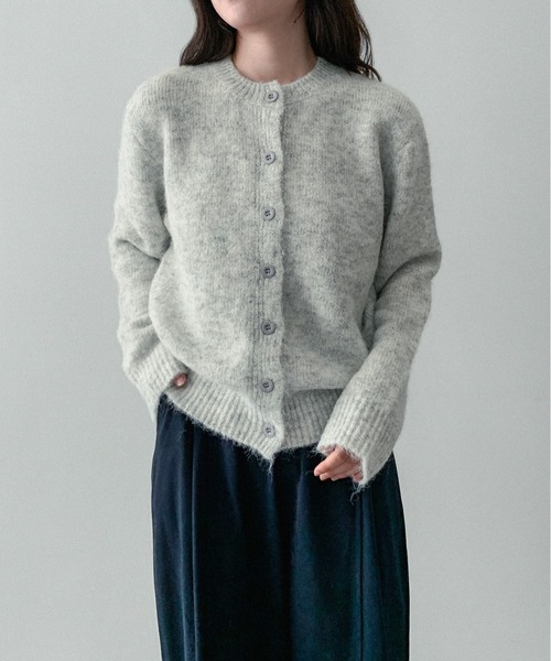 on:nue（オンニュ）の「【on:nue】ウール混シックカーディガン（カーディガン/ボレロ・レディース・グレー/アイボリー/テラコッタ・FREE）」の17枚目の写真