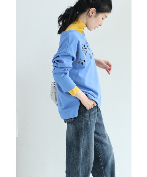 cawaii(カワイイ)の「連なるパンチングフラワーのプルオーバートップス(Tシャツ/カットソー・レディース・ライトブルー・FREE)」の17枚目の写真