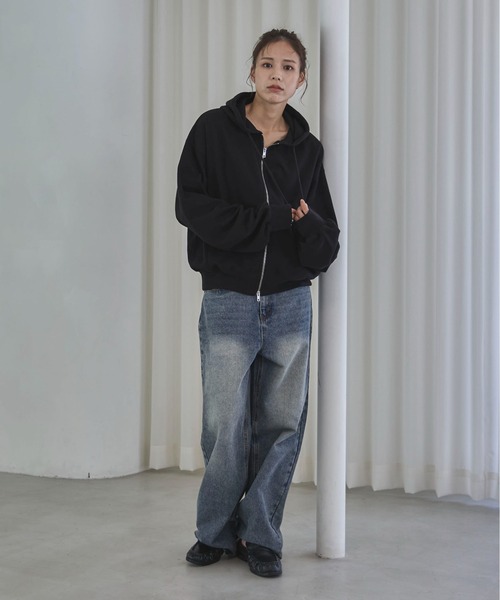 feepur（フェピュール）の「ダブルジップベーシックパーカー（パーカー・レディース・ブラック/レッド/ブラウン/杢グレー/オートミール・MEDIUM）」の19枚目の写真