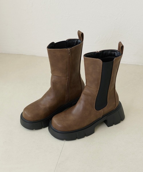 apres jour clair(アプレジュールクレア)の「【apres jour clair】サイドゴアブーツ【ZOZOTOWN限定アイテム】(ブーツ・レディース・ブラウン系その他/ブラック・MEDIUM/LARGE/X-LARGE/SMALL)」の2枚目の写真