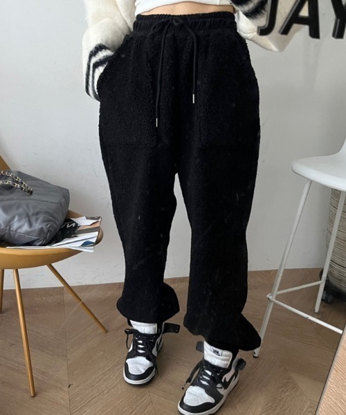 FREE STYLISTS（フリー スタイリスト）の「YUGA_YGMC  Fleece Relaxing Pants（その他パンツ・レディース・ブラック/オフホワイト/カーキ・FREE）」の2枚目の写真