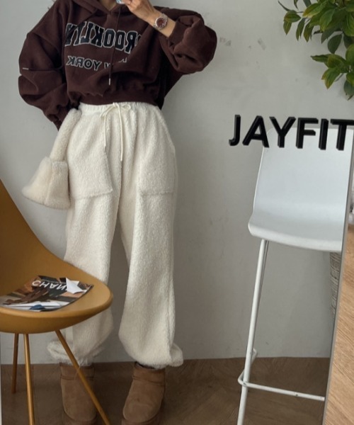 FREE STYLISTS（フリー スタイリスト）の「YUGA_YGMC  Fleece Relaxing Pants（その他パンツ・レディース・ブラック/オフホワイト/カーキ・FREE）」の9枚目の写真