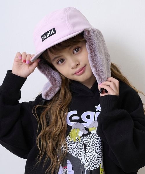 X-girl Stages（エックスガールステージス）の「スウェード風フライトキャップ（キャップ・キッズ・ブラック/ラベンダー・52-56cm/S(48-52cm)）」の2枚目の写真