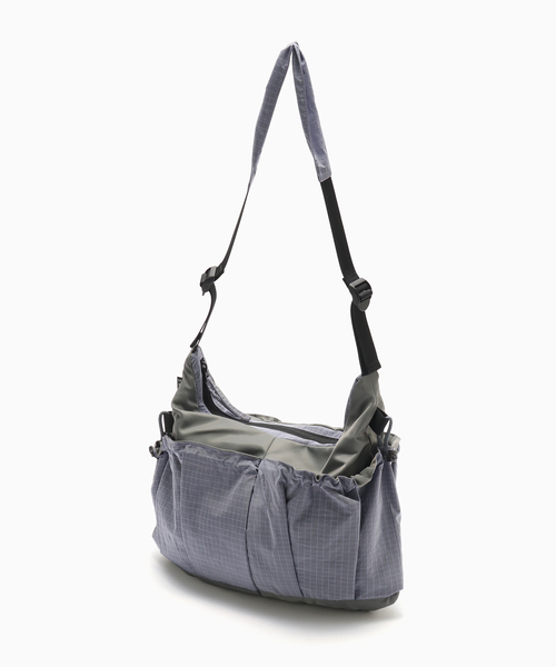 WISM（ウィズム）の「Dan Gee / ダン ジー POLY BAG（ショルダーバッグ・メンズ・パープル系その他・FREE）」の6枚目の写真