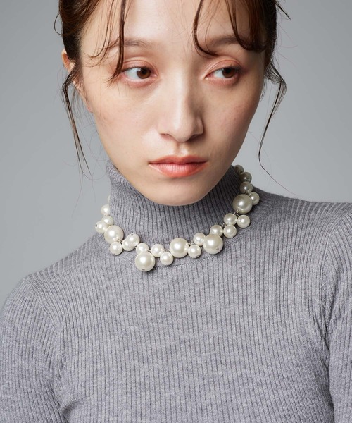 Narcissus（ナルシス）の「ウェーブパールネックレス/オケージョン（ネックレス・レディース・マルチ・FREE）」の2枚目の写真