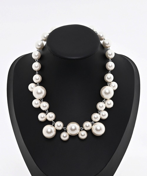 Narcissus（ナルシス）の「ウェーブパールネックレス/オケージョン（ネックレス・レディース・マルチ・FREE）」の3枚目の写真