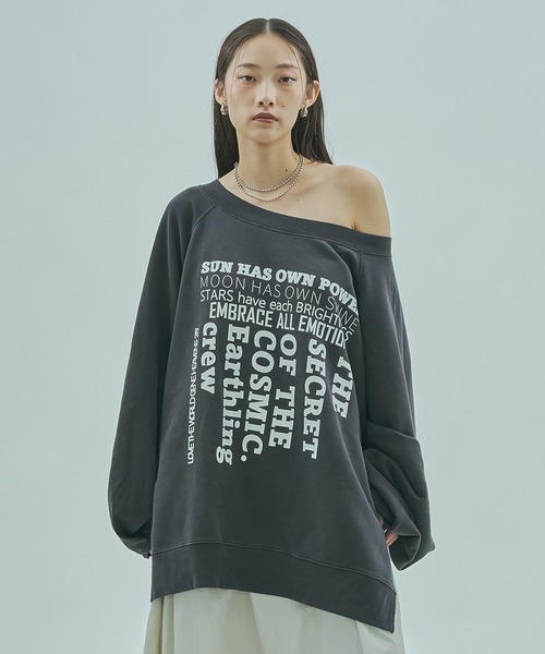 ROSE BUD（ローズバッド）の「(GENE HEAVENS)TUCK SLEEVE GRAPHIC LOGO