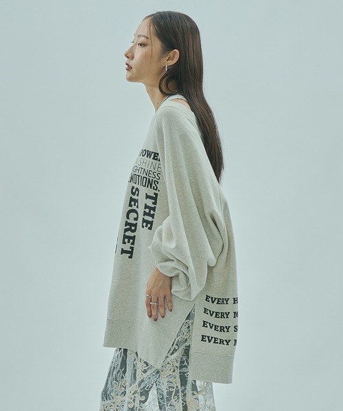 ROSE BUD(ローズバッド)の「(GENE HEAVENS)TUCK SLEEVE GRAPHIC LOGO SWEAT(スウェット・レディース・その他/チャコールグレー・ONE SIZE)」の10枚目の写真