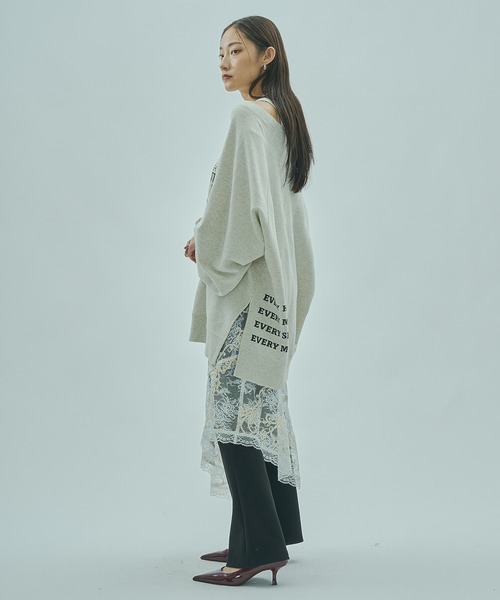 ROSE BUD(ローズバッド)の「(GENE HEAVENS)TUCK SLEEVE GRAPHIC LOGO SWEAT(スウェット・レディース・その他/チャコールグレー・ONE SIZE)」の13枚目の写真