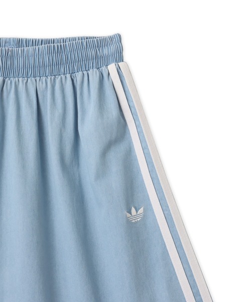 adidas(アディダス)の「adidas SUMMER GLOW DENIM SKIRT / アディダス サマーグロー デニムスカート(デニムスカート・レディース・ライトブルー・L/M/S)」の3枚目の写真