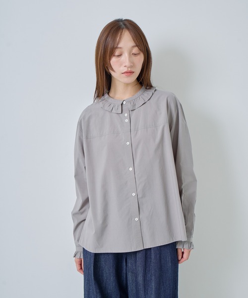 Kelen（ケレン）の「「KELEN / ケレン」フリル衿デザインブラウス（シャツ/ブラウス・レディース・グレー/オフホワイト/ブラック/サックスブルー・S/M）」の12枚目の写真