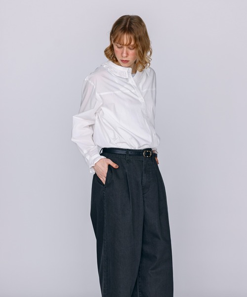 Kelen（ケレン）の「「KELEN / ケレン」フリル衿デザインブラウス（シャツ/ブラウス・レディース・グレー/オフホワイト/ブラック/サックスブルー・S/M）」の8枚目の写真