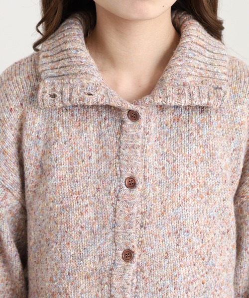Emago(イマゴ)の「EMAGO 花刺繍ハイネックカーデ(カーディガン/ボレロ・レディース・アイボリー/ブラック/マスタード・FREE)」の11枚目の写真