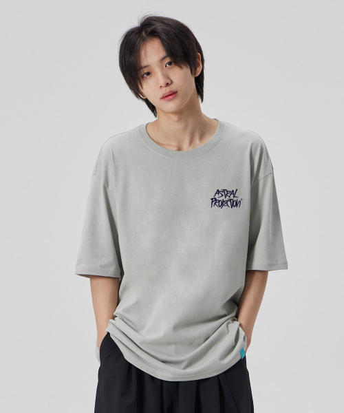 ASTRAL PROJECTION（アストラルプロジェクション）の「[グラフィティ]コットンルーズフィット半袖Tシャツ_ダスティミント（Tシャツ/カットソー・メンズ・その他・LARGE/MEDIUM/X-LARGE/XX-LARGE）」の4枚目の写真