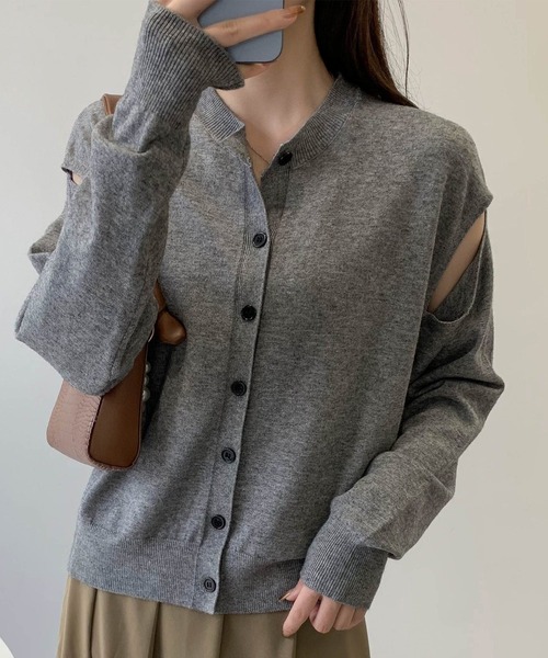 DAY CLOSET(デイ クローゼット)の「【程よい肌魅せでこなれ魅せ】長袖 開襟 カットアウトスリーブ ハイゲージ リブニット カーディガン レディース(カーディガン/ボレロ・レディース・グレー/ベージュ/ブラック・FREE)」の3枚目の写真