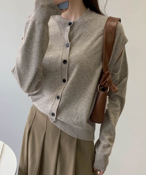 DAY CLOSET(デイ クローゼット)の「【程よい肌魅せでこなれ魅せ】長袖 開襟 カットアウトスリーブ ハイゲージ リブニット カーディガン レディース(カーディガン/ボレロ・レディース・グレー/ベージュ/ブラック・FREE)」の10枚目の写真