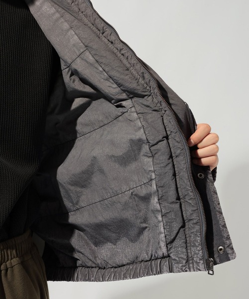 niko and...（ニコアンド）の「ナイロンケミカルブリーチブルゾン（ブルゾン・メンズ・グレー/ネイビー・MEDIUM/LARGE）」の15枚目の写真