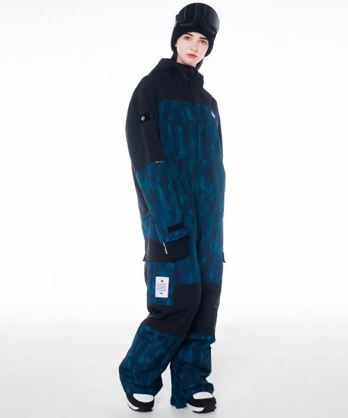 DOLL OUTERWEAR(ドラ アウターウェア)の「2425 リブレ ボードウェア ジャンプスーツ グリーンプリント 男女共用(つなぎ/オールインワン・レディース・その他・SMALL/MEDIUM/LARGE/X-LARGE/X-SMALL)」の3枚目の写真