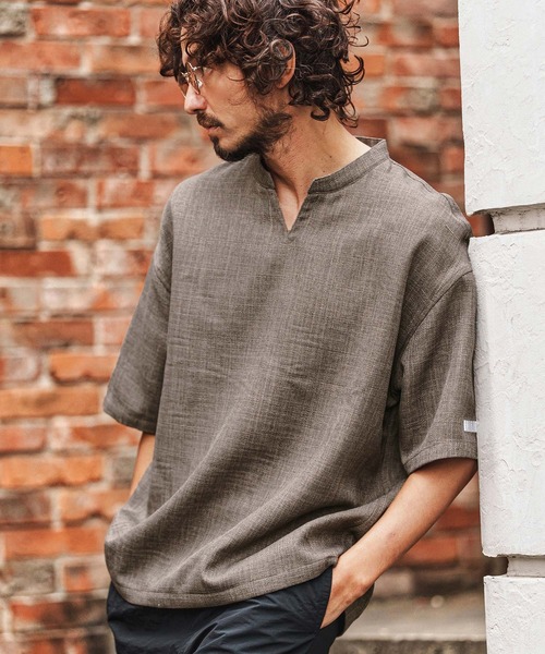 felkod(フィルコッド)の「mhs2478-Linen Like Fabric Key Neck Pullover Shirts プルオーバーシャツ(F26S170)(シャツ/ブラウス・メンズ・ホワイト/グレイッシュベージュ・S/M/L)」の9枚目の写真