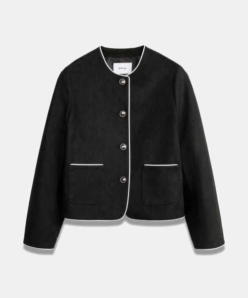 DOFFSEPT(ドフセプト)の「Suede Crop Classic Jacket in Black(テーラードジャケット・レディース・その他・FREE)」の2枚目の写真