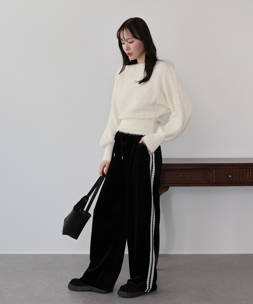 BLUEEAST（ブルーイースト）の「サイドレースベロアパンツ（その他パンツ・レディース・ブラック/ブラウン/ネイビー・MEDIUM）」の16枚目の写真