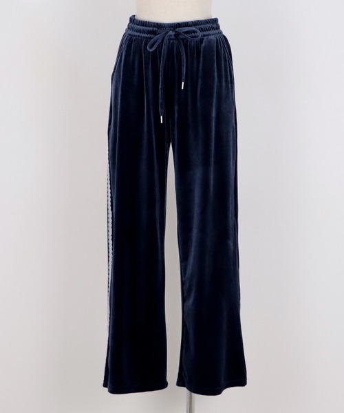 BLUEEAST（ブルーイースト）の「サイドレースベロアパンツ（その他パンツ・レディース・ブラック/ブラウン/ネイビー・MEDIUM）」の22枚目の写真