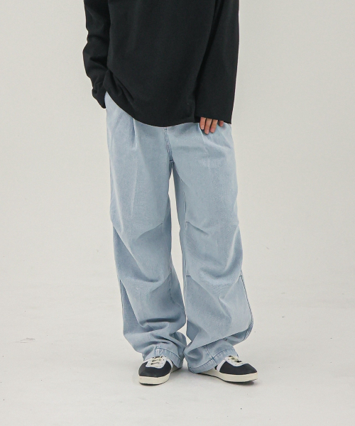 THESTORI(ザ・ストリ)の「ピンタックパラシュートパンツ(ライトブルー)(デニムパンツ・メンズ・その他・1(M)/2(L)/3(XL))」の2枚目の写真