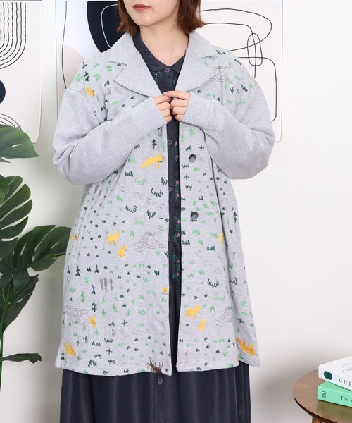 Emago(イマゴ)の「EMAGO 森刺繍チュニックカーデ(カーディガン/ボレロ・レディース・杢グレー/グリーン/ネイビー・FREE)」の1枚目の写真