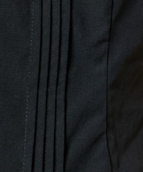 DOUBLE STANDARD CLOTHING(ダブルスタンダードクロージング)の「シャーリングオフショルトップス(シャツ/ブラウス・レディース・ブラック/オフホワイト・38/36)」の11枚目の写真