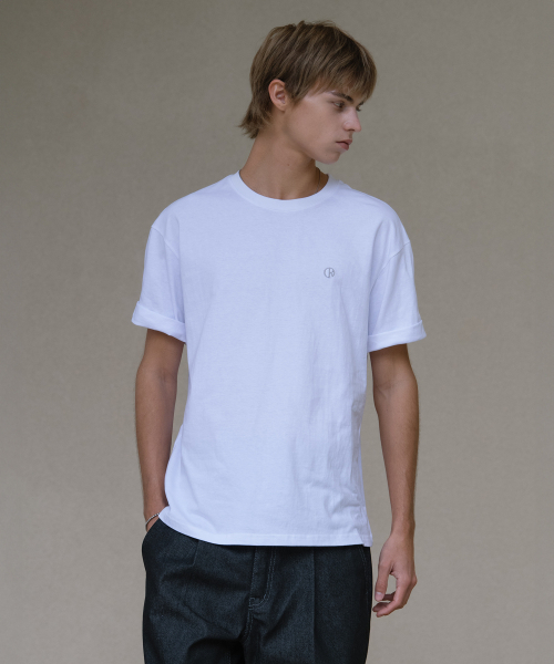 DECOROSO（デコローゾ）の「ユニセックス DRロゴ刺繍レギュラーフィット半袖Tシャツ[ホワイト]（Tシャツ/カットソー・レディース・その他・S/M/L/XS/XL）」の6枚目の写真