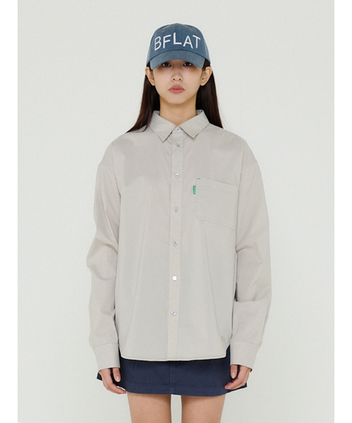 Bb' BENETTON(ビーフラットベネトン)の「オーバーサイズストライプシャツ(グレー)(シャツ/ブラウス・レディース・その他・ONE SIZE)」の3枚目の写真