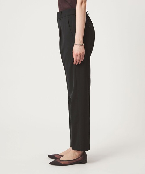 green label relaxing（グリーンレーベルリラクシング）の「［size SHORT/TALLあり］サラフール テーパード パンツ（スラックス・レディース・ネイビー/ブラック/ベージュ・38/34/46/SHORT/36/44/42）」の11枚目の写真