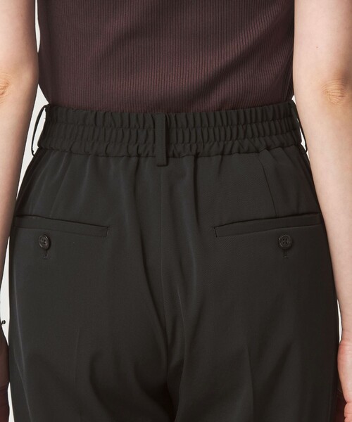 green label relaxing（グリーンレーベルリラクシング）の「［size SHORT/TALLあり］サラフール テーパード パンツ（スラックス・レディース・ネイビー/ブラック/ベージュ・38/34/46/SHORT/36/44/42）」の14枚目の写真