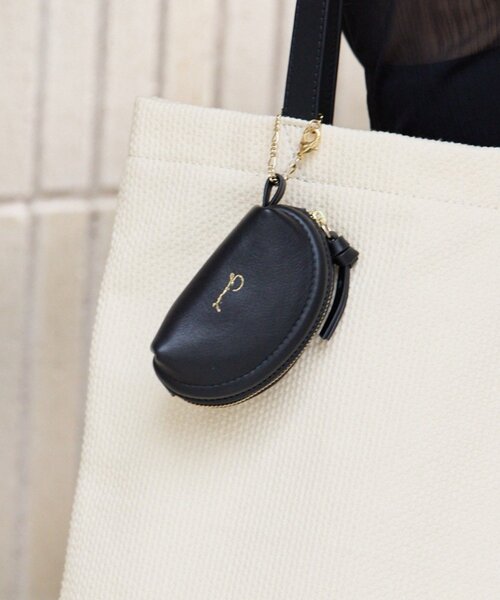 gemeil（ジェムイル）の「レザーポーチチャーム(PT-349)（その他小物・レディース・ブラック/グレイッシュベージュ/ブルー/キャメル/ダークブラウン・FREE）」の8枚目の写真