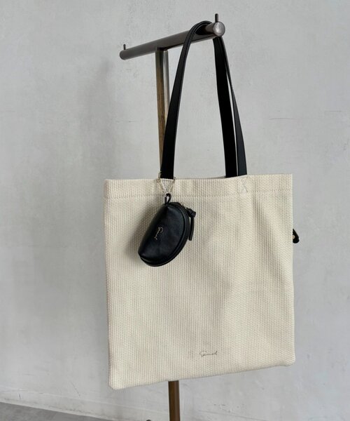 gemeil（ジェムイル）の「レザーポーチチャーム(PT-349)（その他小物・レディース・ブラック/グレイッシュベージュ/ブルー/キャメル/ダークブラウン・FREE）」の9枚目の写真