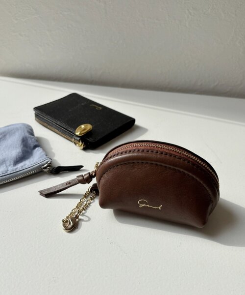 gemeil（ジェムイル）の「レザーポーチチャーム(PT-349)（その他小物・レディース・ブラック/グレイッシュベージュ/ブルー/キャメル/ダークブラウン・FREE）」の14枚目の写真