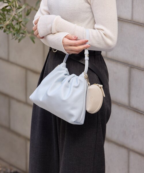 gemeil（ジェムイル）の「レザーポーチチャーム(PT-349)（その他小物・レディース・ブラック/グレイッシュベージュ/ブルー/キャメル/ダークブラウン・FREE）」の20枚目の写真