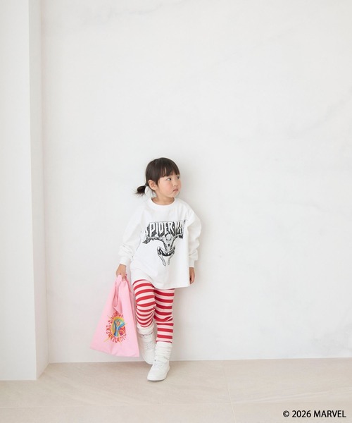 LOWRYS FARM（ローリーズファーム）の「ＭＡＲＶＥＬ／モノクロＴＬＳ　 639646（Tシャツ/カットソー・キッズ・ブラック/グレー/オフホワイト・140cm/130cm/120cm/110cm/150cm）」の4枚目の写真