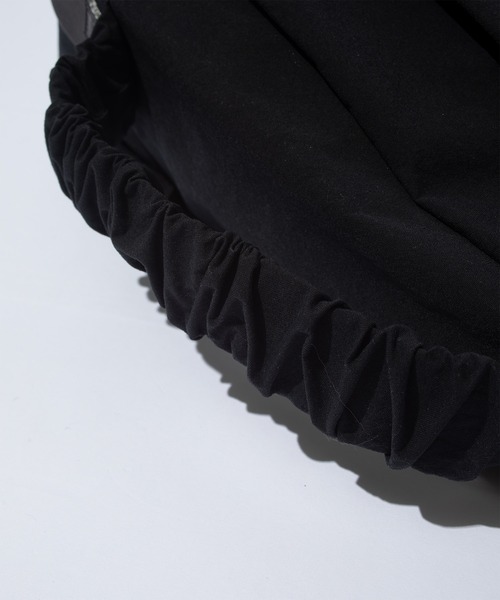 F/CE. （エフシーイー）の「F/CE. SCULPT ONE SHOULDER KONBUR / エフシーイー スカルプト ワン ショルダー コンブ（ショルダーバッグ・メンズ・ブラック/グレー・FREE）」の19枚目の写真