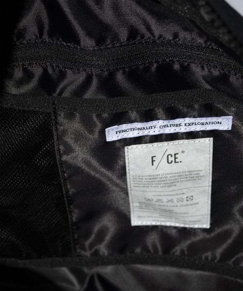 F/CE. （エフシーイー）の「F/CE. SCULPT ONE SHOULDER KONBUR / エフシーイー スカルプト ワン ショルダー コンブ（ショルダーバッグ・メンズ・ブラック/グレー・FREE）」の20枚目の写真