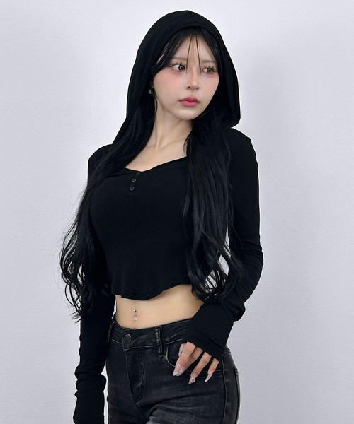 FOLLOWIN(フォロウィン)の「フーディーシースルーライクショートトップス(Tシャツ/カットソー・レディース・アイボリー/チャコールグレー/ブラック・FREE)」の12枚目の写真